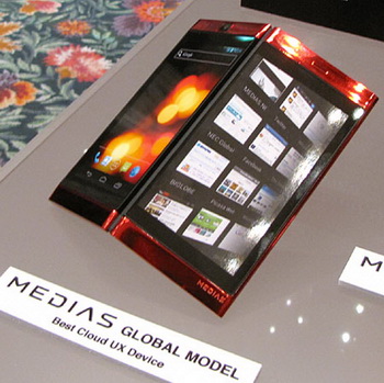 NEC showed smartphones that will be presented at the Mobile World Congress, including a model with two screens